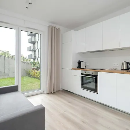 Апартаменты Modern Janickiego For 2 Adults And 2 Children With Parking Near Mtp By Renters Познань