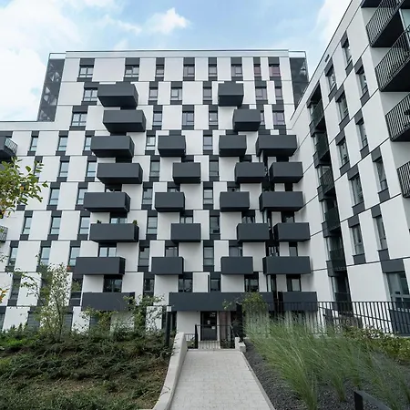 Modern Janickiego For 2 Adults And 2 Children With Parking Near Mtp By Renters
