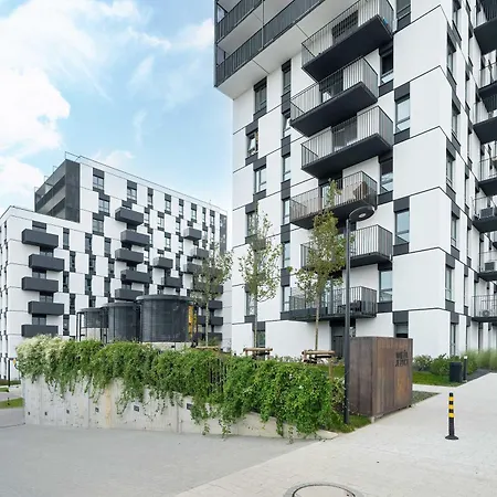 Modern Janickiego For 2 Adults And 2 Children With Parking Near Mtp By Renters * Poznan