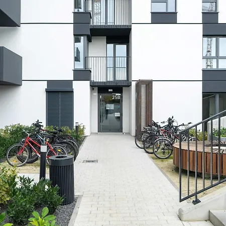 Apartment Modern Janickiego For 2 Adults And 2 Children With Parking Near Mtp By Renters *