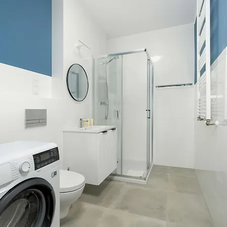 Modern Janickiego For 2 Adults And 2 Children With Parking Near Mtp By Renters *